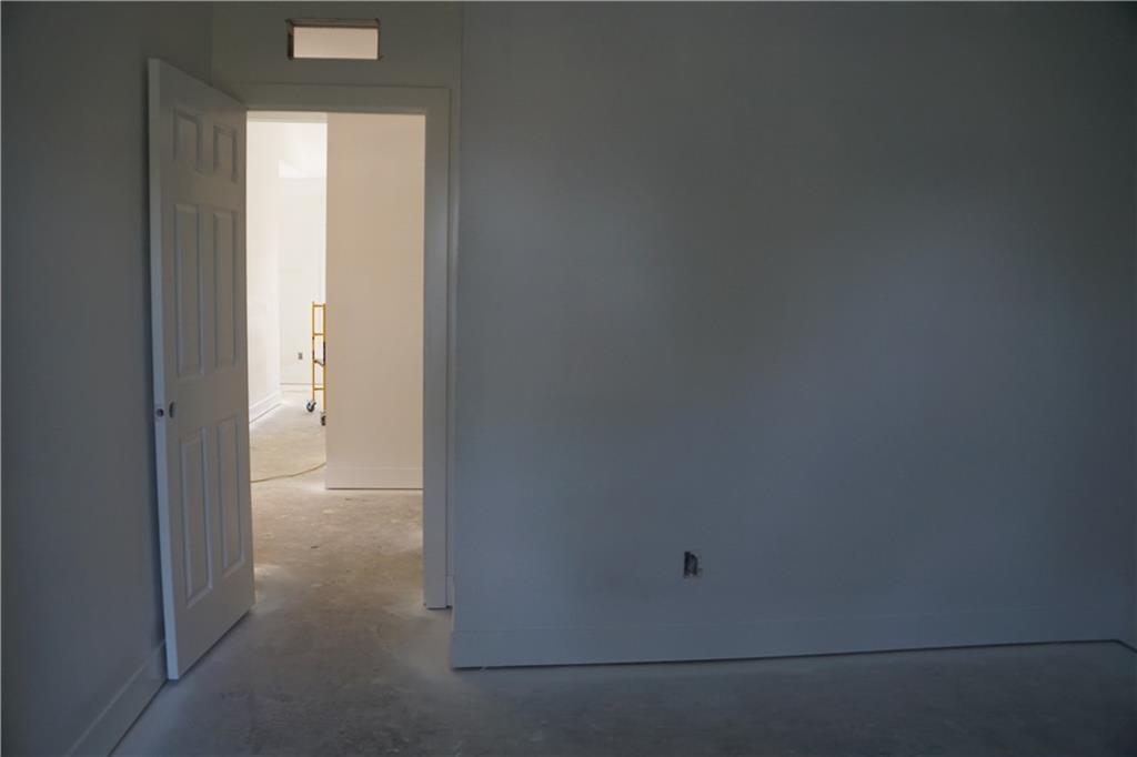 703 N Jefferson Street Property Photo 29