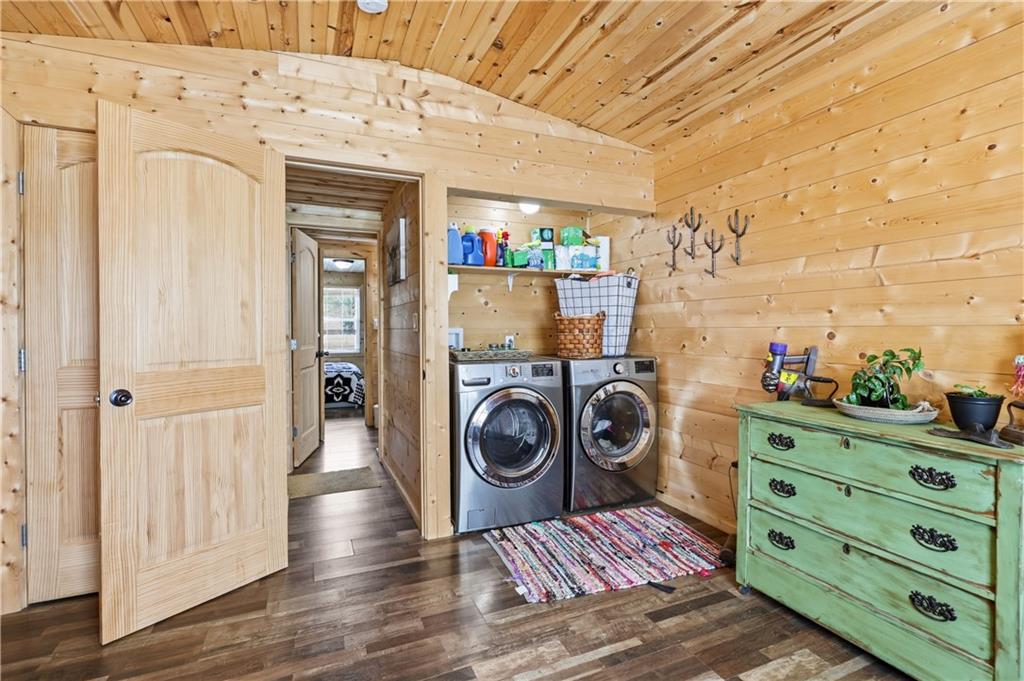 907 12th Street Property Photo 24