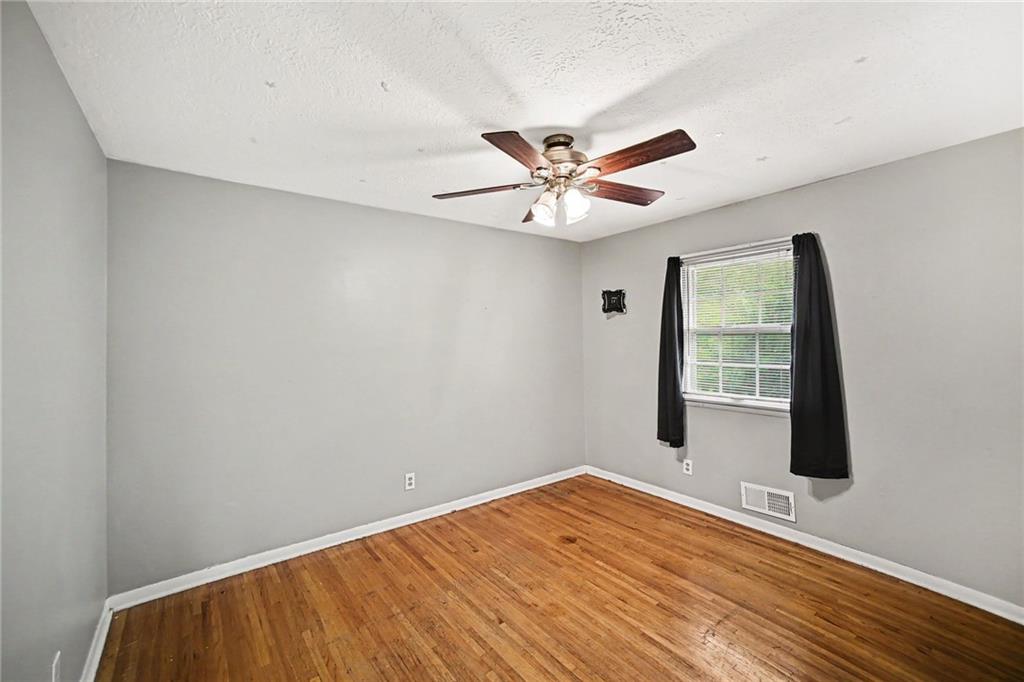 302 Ne Northcrest Drive Property Photo 19