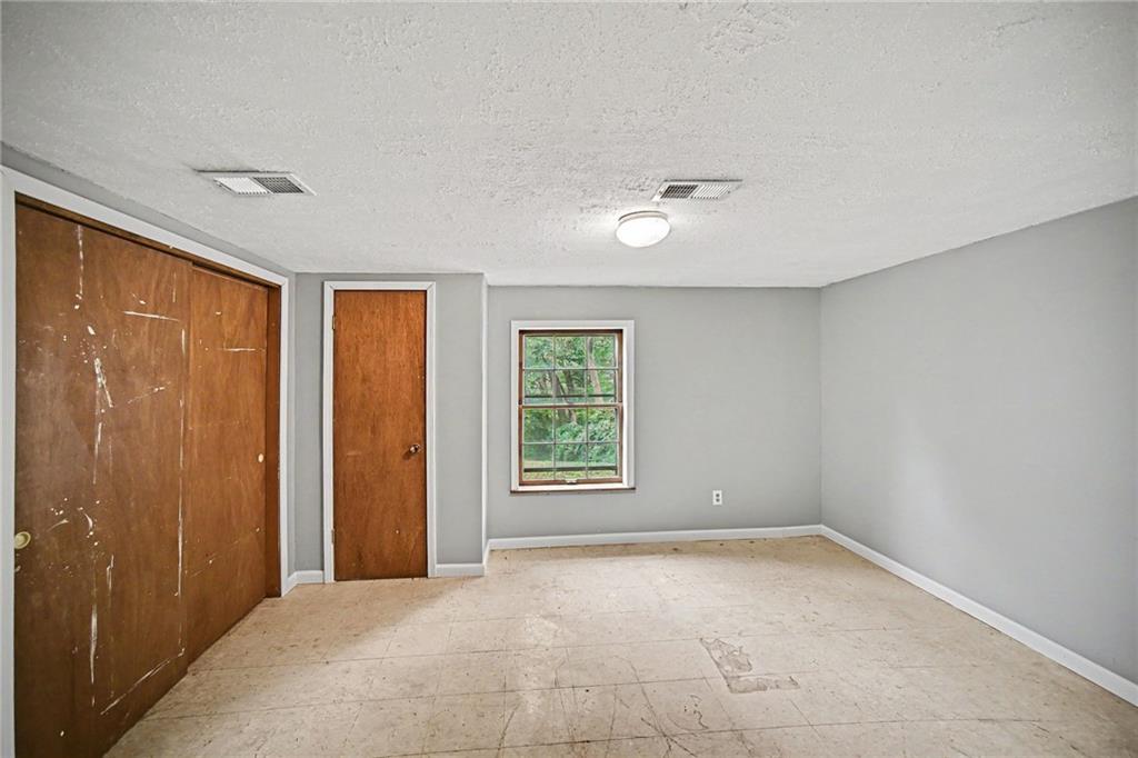 302 Ne Northcrest Drive Property Photo 20