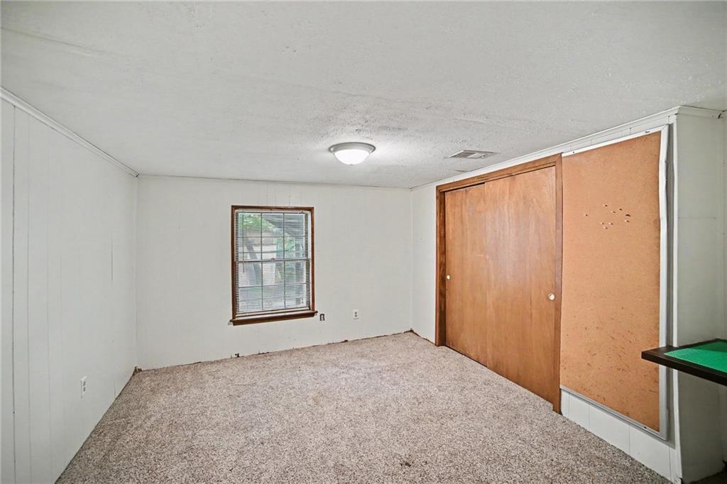 302 Ne Northcrest Drive Property Photo 24