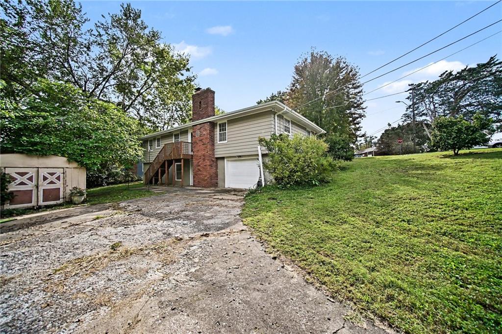 302 Ne Northcrest Drive Property Photo 26