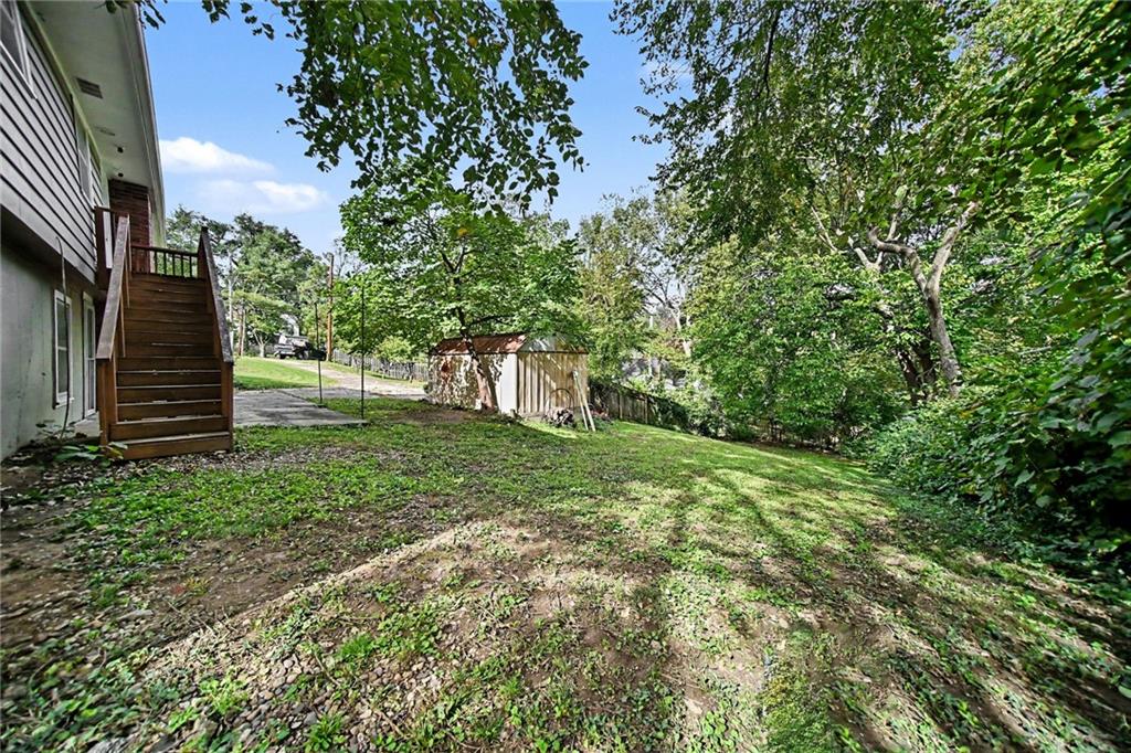302 Ne Northcrest Drive Property Photo 27