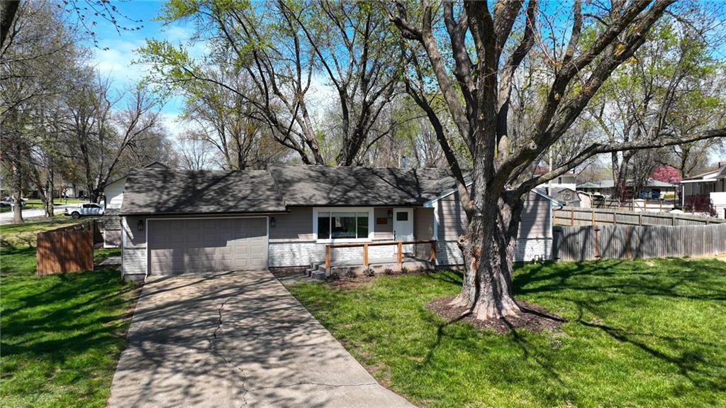 1604 Ridgeway Dr Drive Property Photo 1