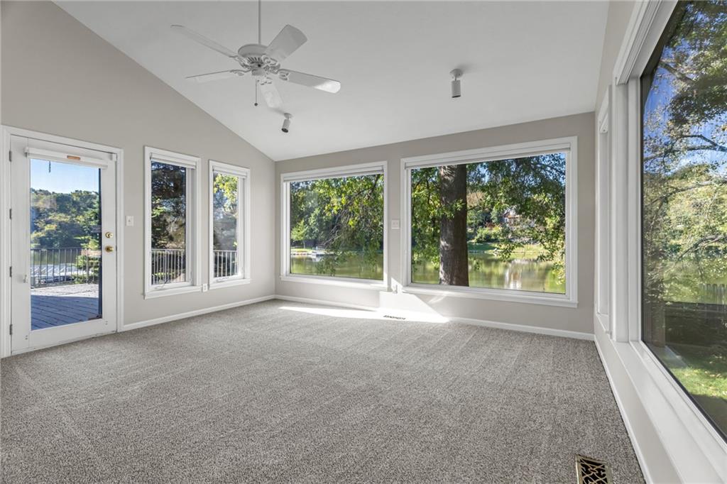 3806 Ne Beechwood Drive Property Photo 15