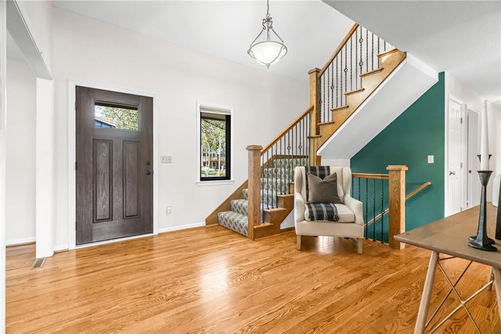 8311 Nw Hillside Drive Property Photo 6