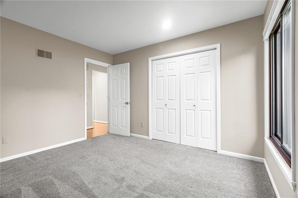 8311 Nw Hillside Drive Property Photo 25