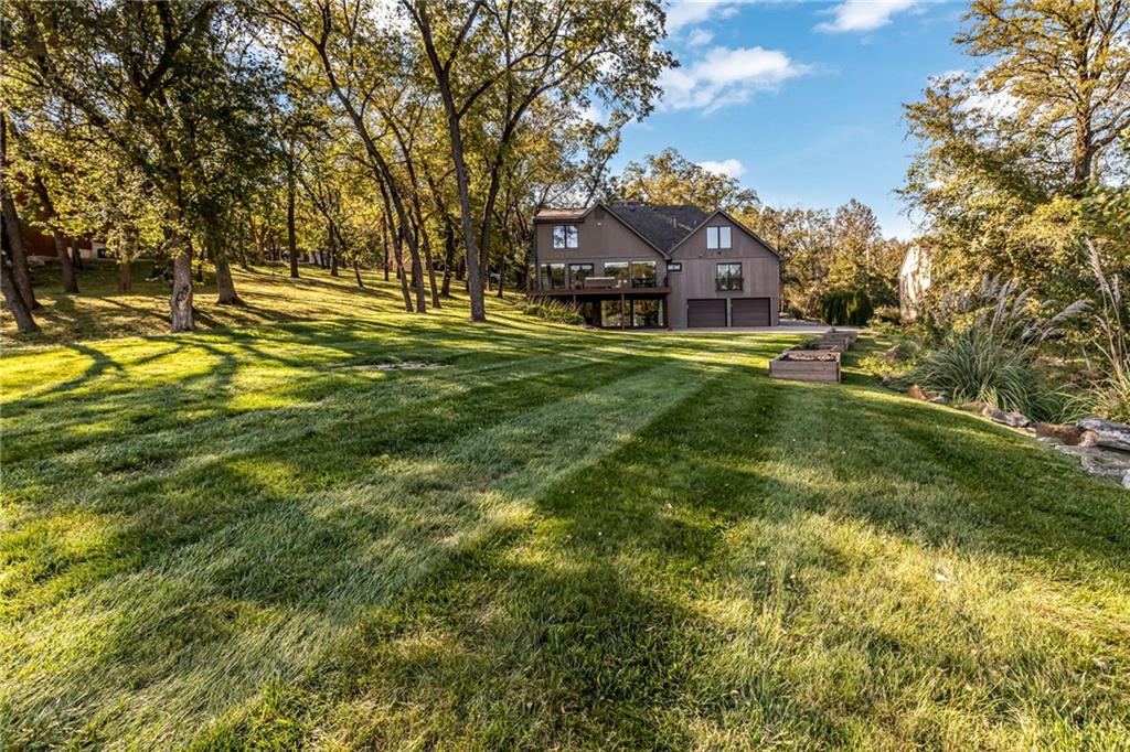 8311 Nw Hillside Drive Property Photo 44