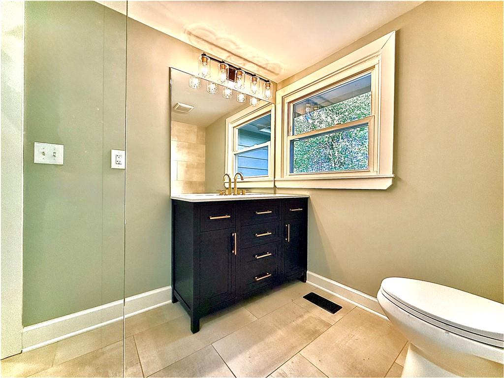 4833 N Winchester Street Property Photo 23