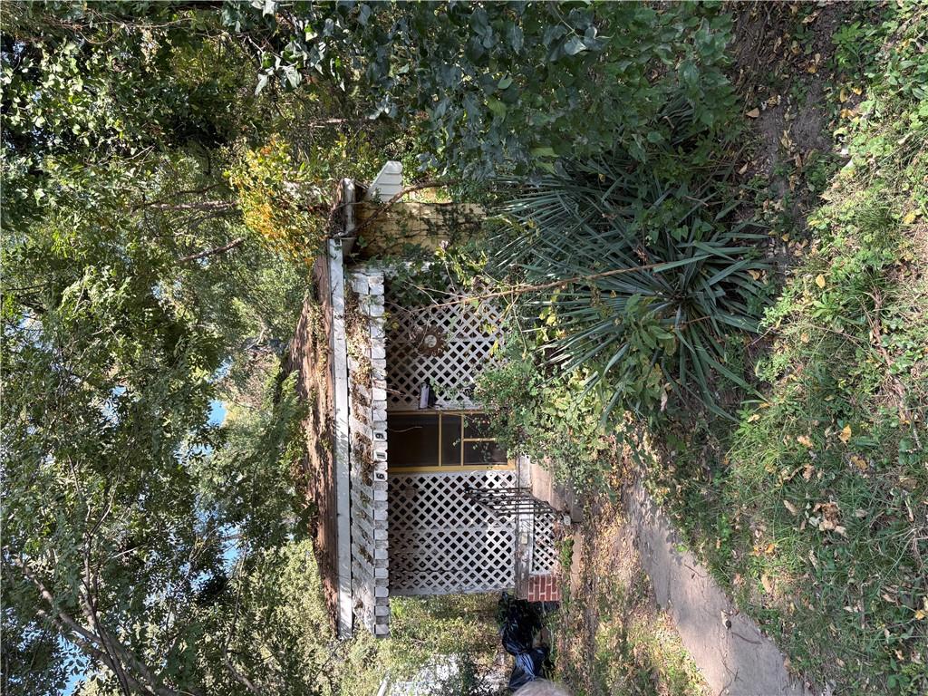 619 S Lake Drive Property Photo 1