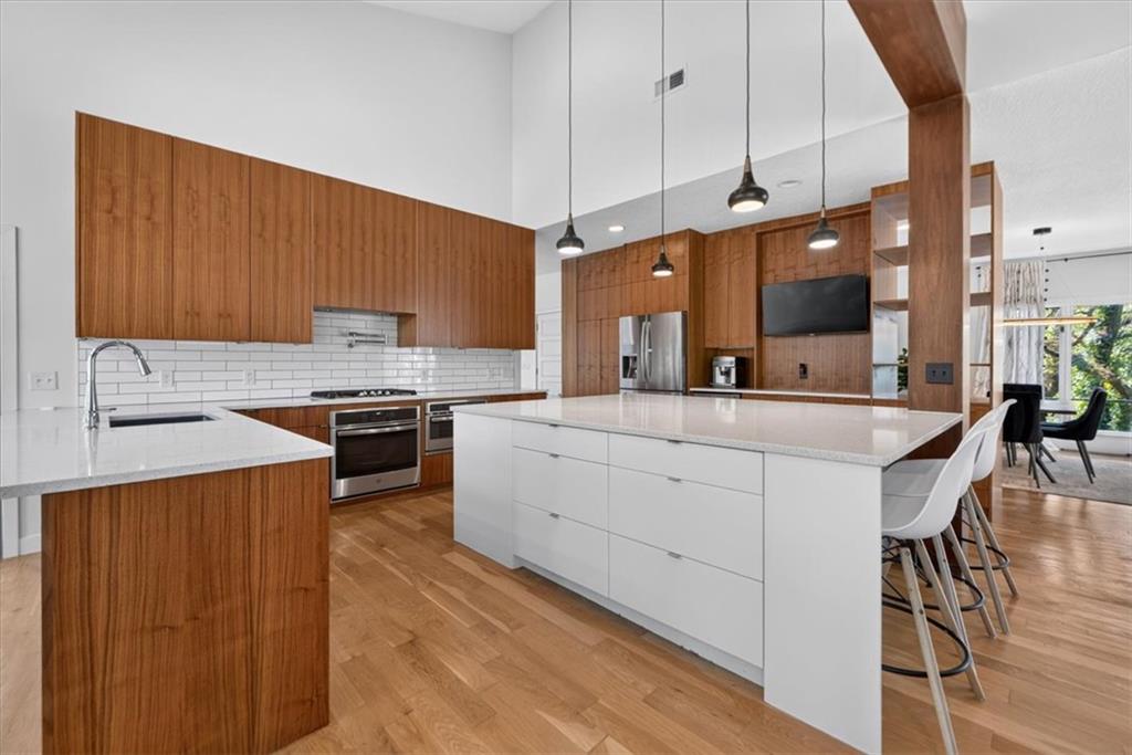 7611 Park Street Property Photo 12