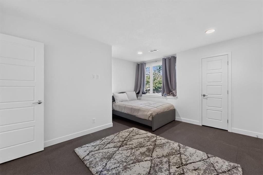 7611 Park Street Property Photo 45