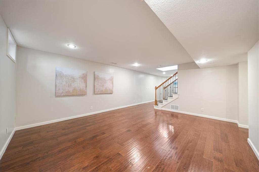 10138 Theden Circle Property Photo 24