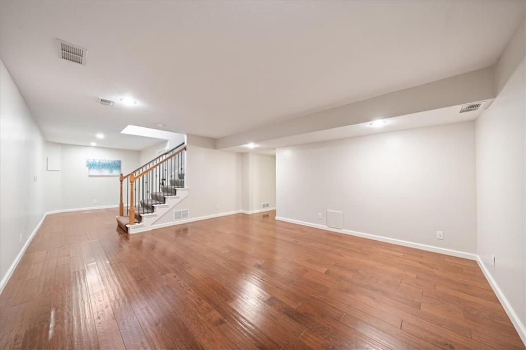10138 Theden Circle Property Photo 25