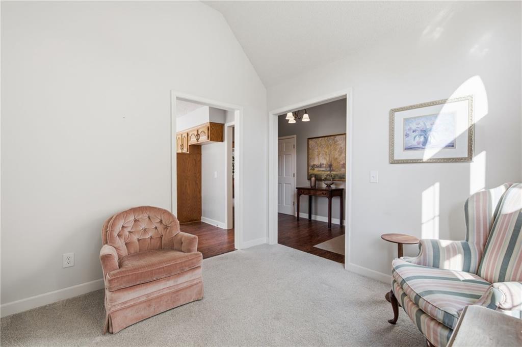 11212 W 115th Street Property Photo 4