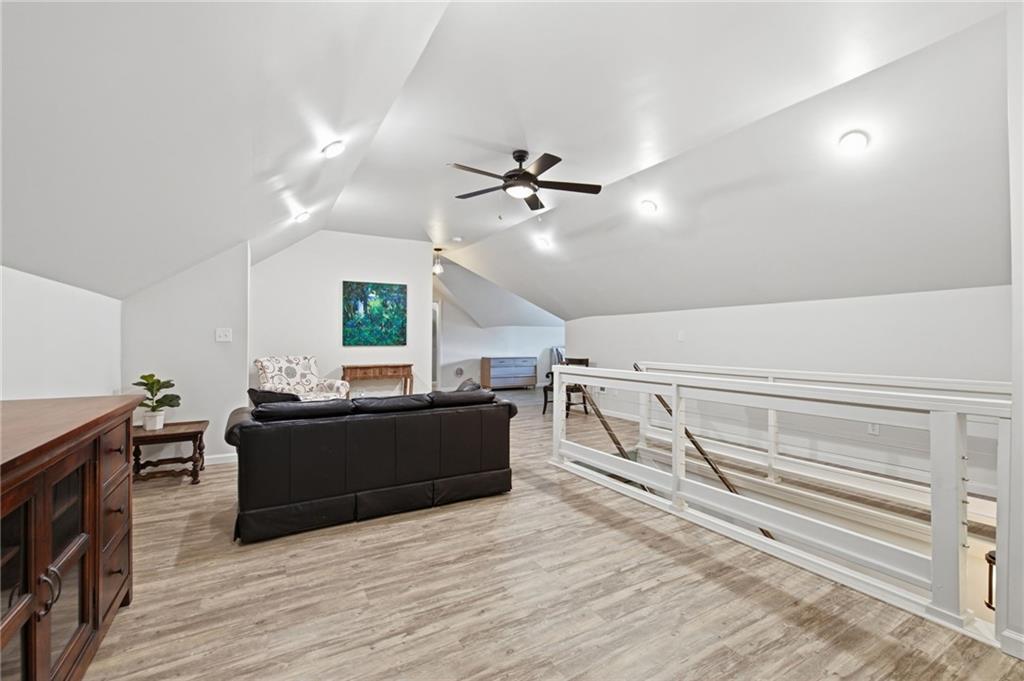 11212 W 115th Street Property Photo 26