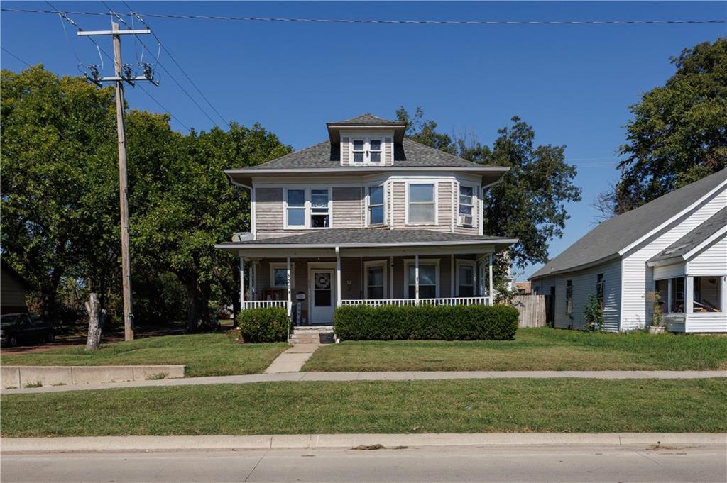 820 W Main Street Property Photo 1