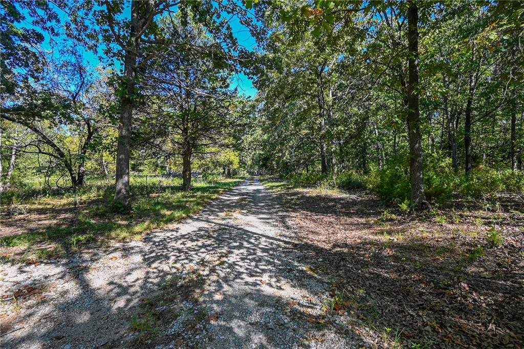 4100 Ne 364 Road Property Photo 4