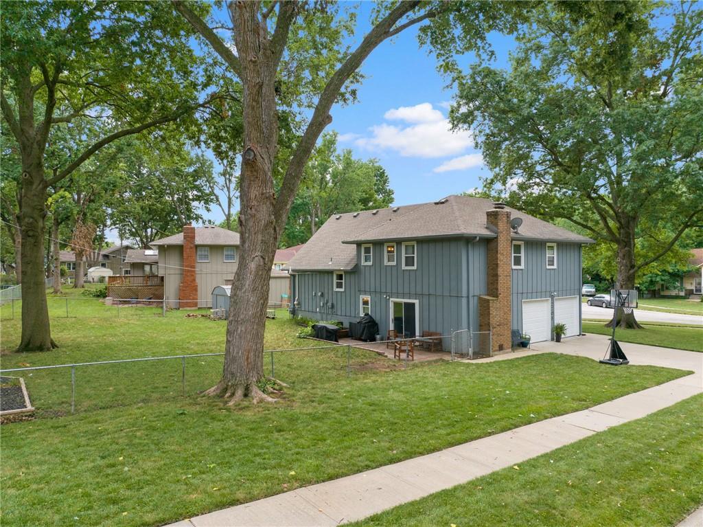 12705 W 99th Terrace Property Photo 23