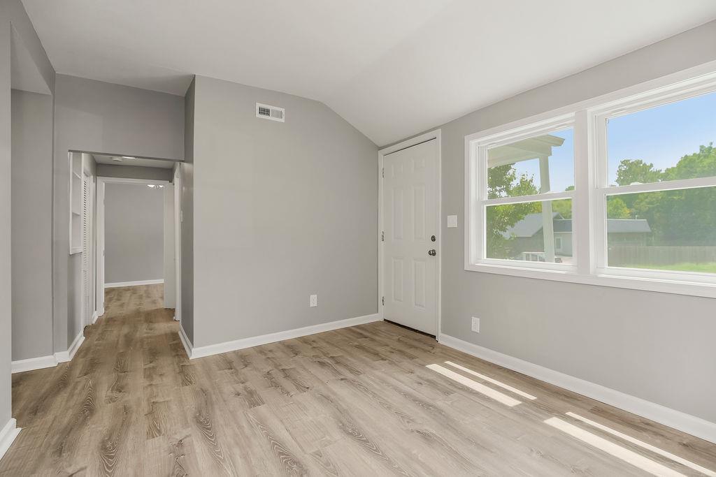 10522 E 6th Street Property Photo 13