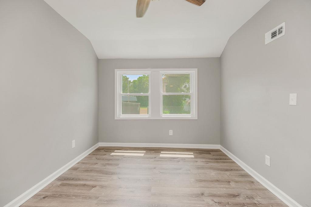 10522 E 6th Street Property Photo 15