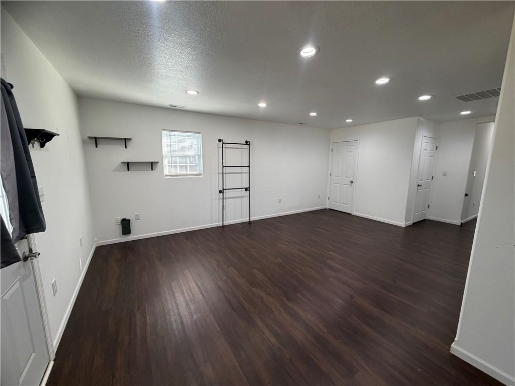 1135 5th Street Property Photo 7