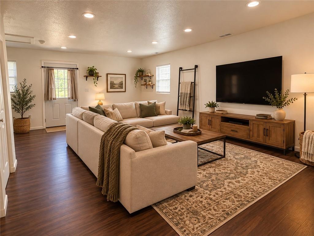 1135 5th Street Property Photo 8