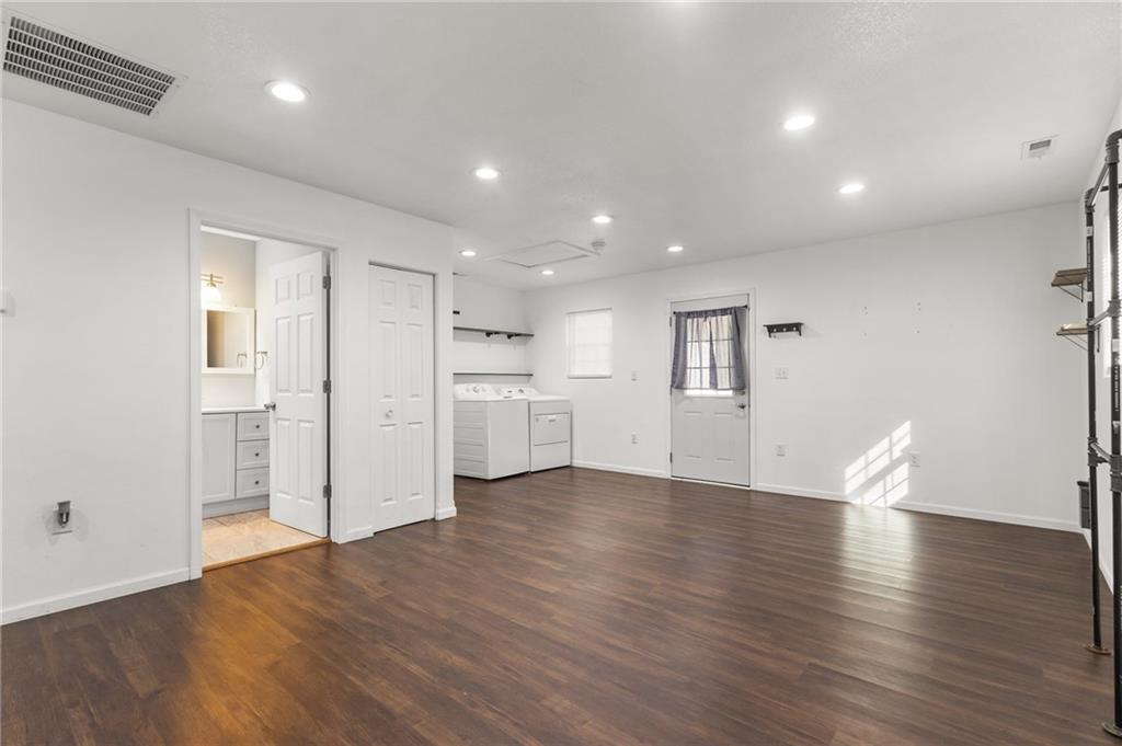 1135 5th Street Property Photo 11