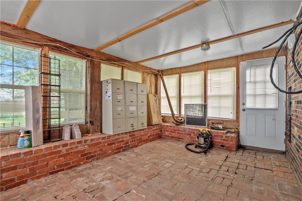 119 Ne 1050th Road Property Photo 10