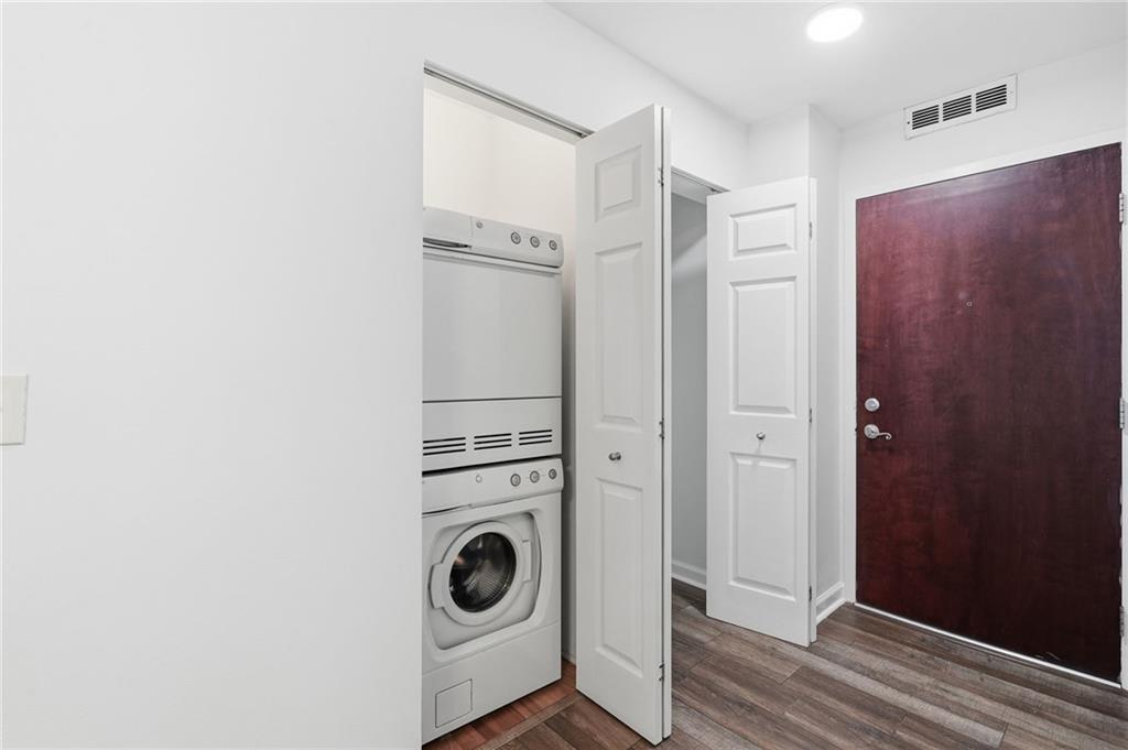 3838 Rainbow Boulevard Property Photo 13