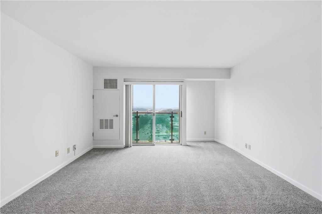3838 Rainbow Boulevard Property Photo 18