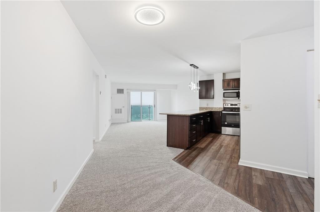 3838 Rainbow Boulevard Property Photo 21