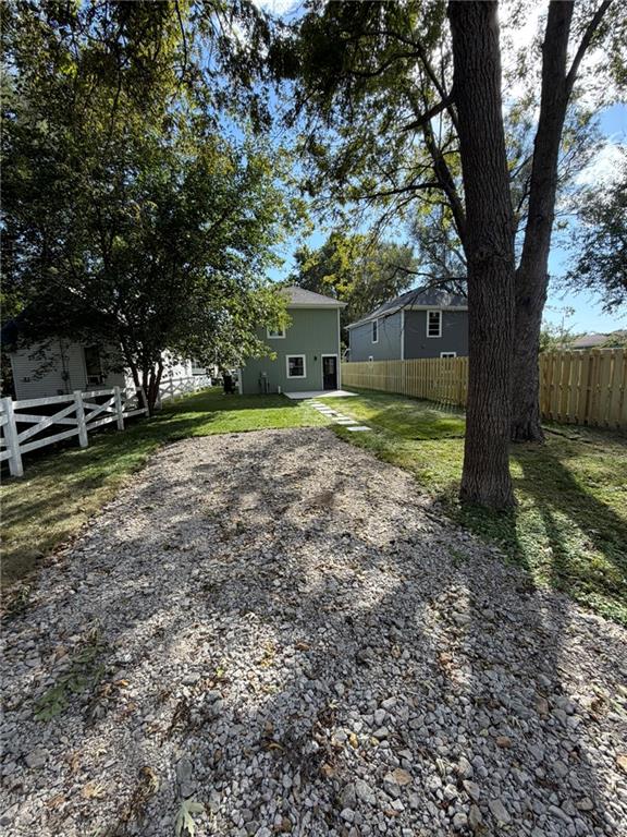 917 W Valley Street Property Photo 29