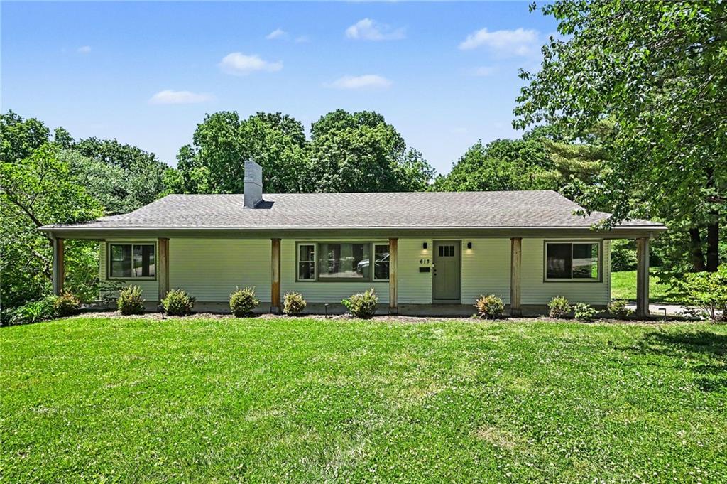 613 E Red Road Property Photo 2
