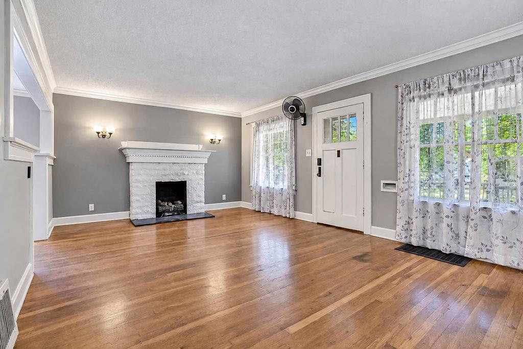 4537 Cambridge Street Property Photo 5