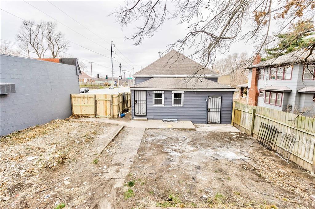 1003 N Liberty Street Property Photo 3