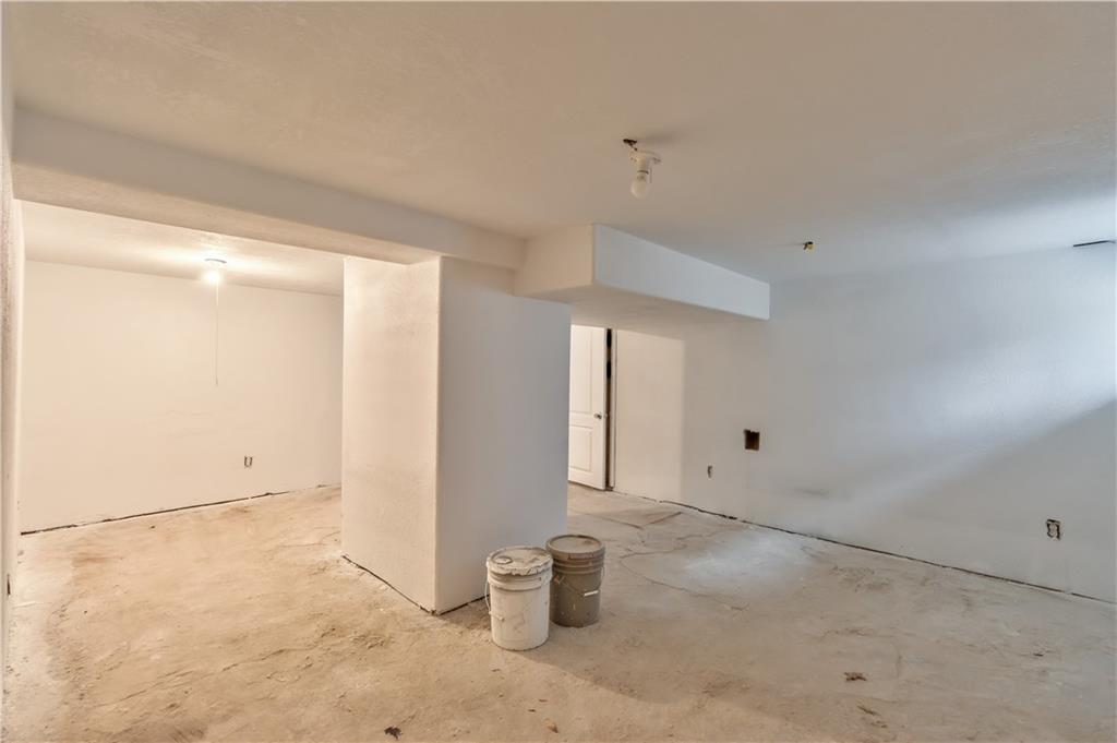 1003 N Liberty Street Property Photo 32