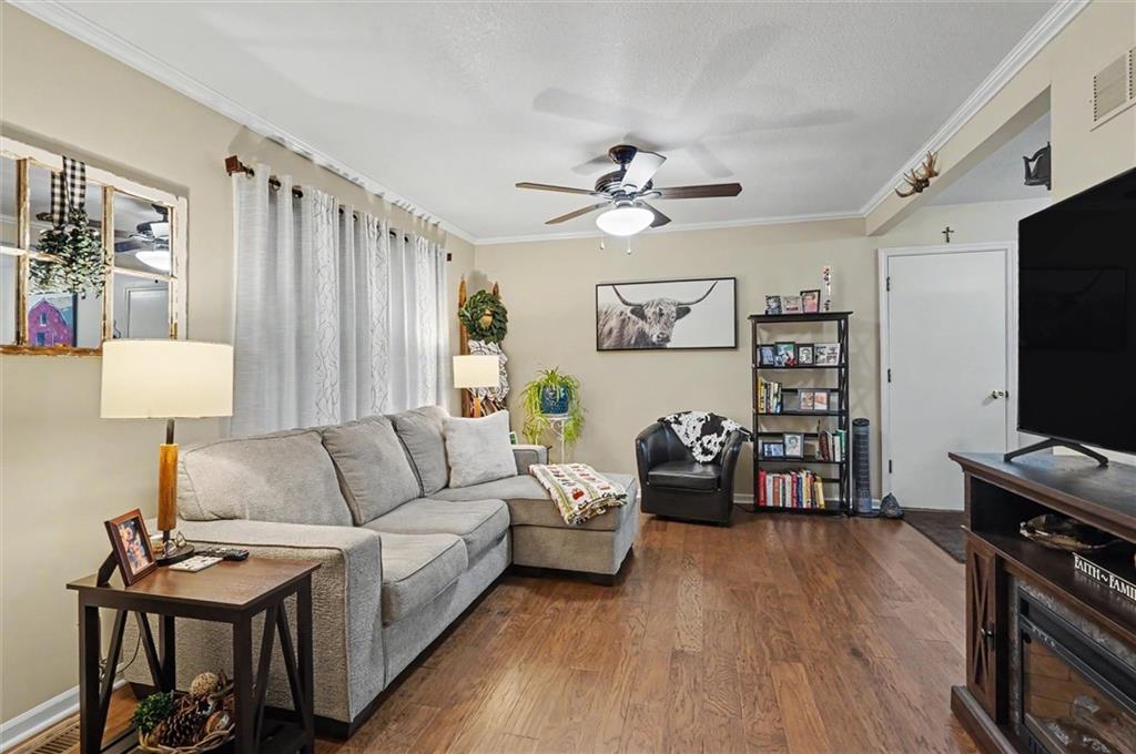1515 Cedar Street Property Photo 5