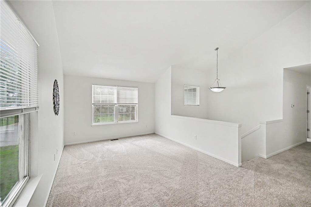 7436 Oakland Avenue Property Photo 4