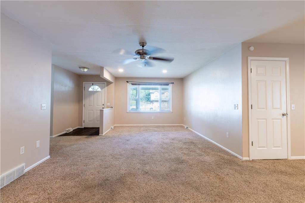 4930 Mockingbird Lane Property Photo 8