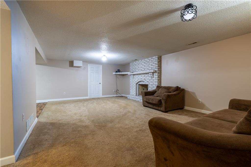 4930 Mockingbird Lane Property Photo 31