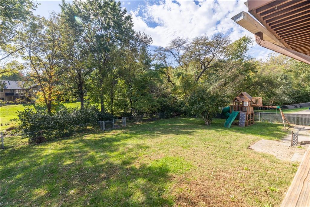 4930 Mockingbird Lane Property Photo 40