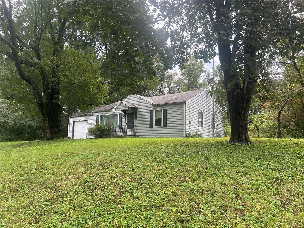 6601 Farrow Avenue Property Photo 1