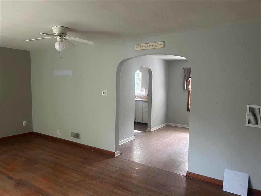 6601 Farrow Avenue Property Photo 4