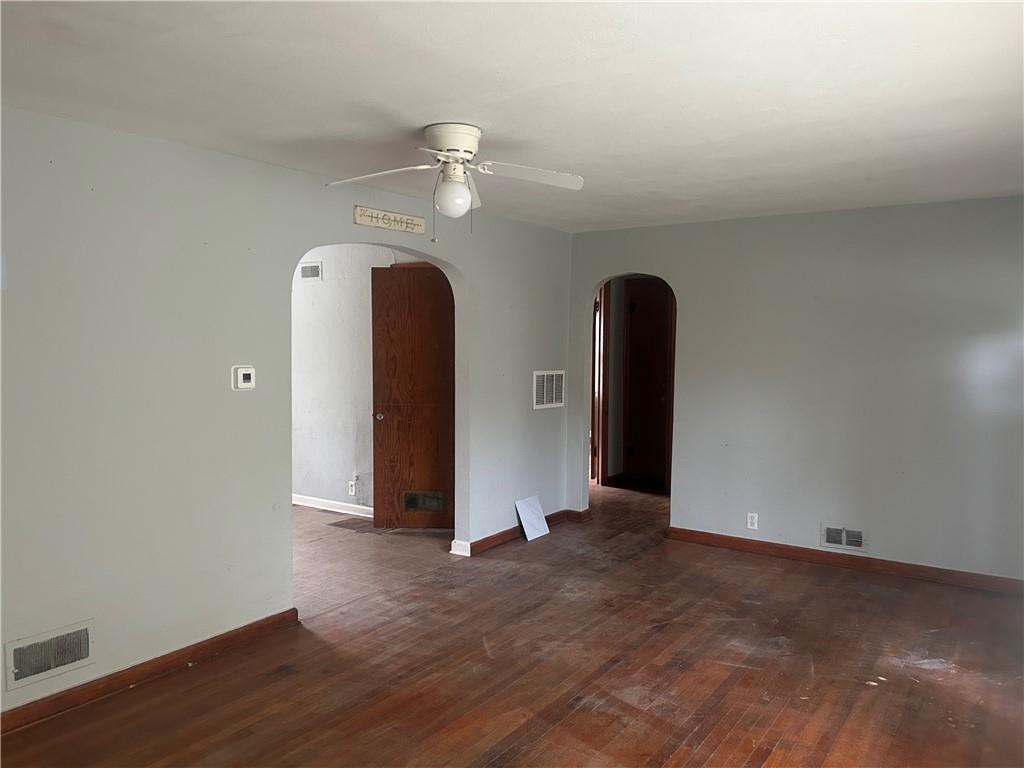 6601 Farrow Avenue Property Photo 5
