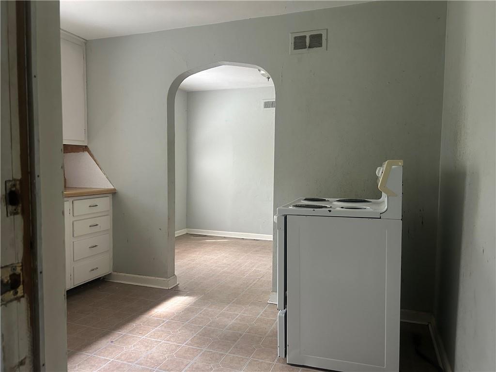 6601 Farrow Avenue Property Photo 8