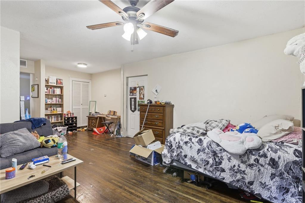 16 W 37th Street Property Photo 18