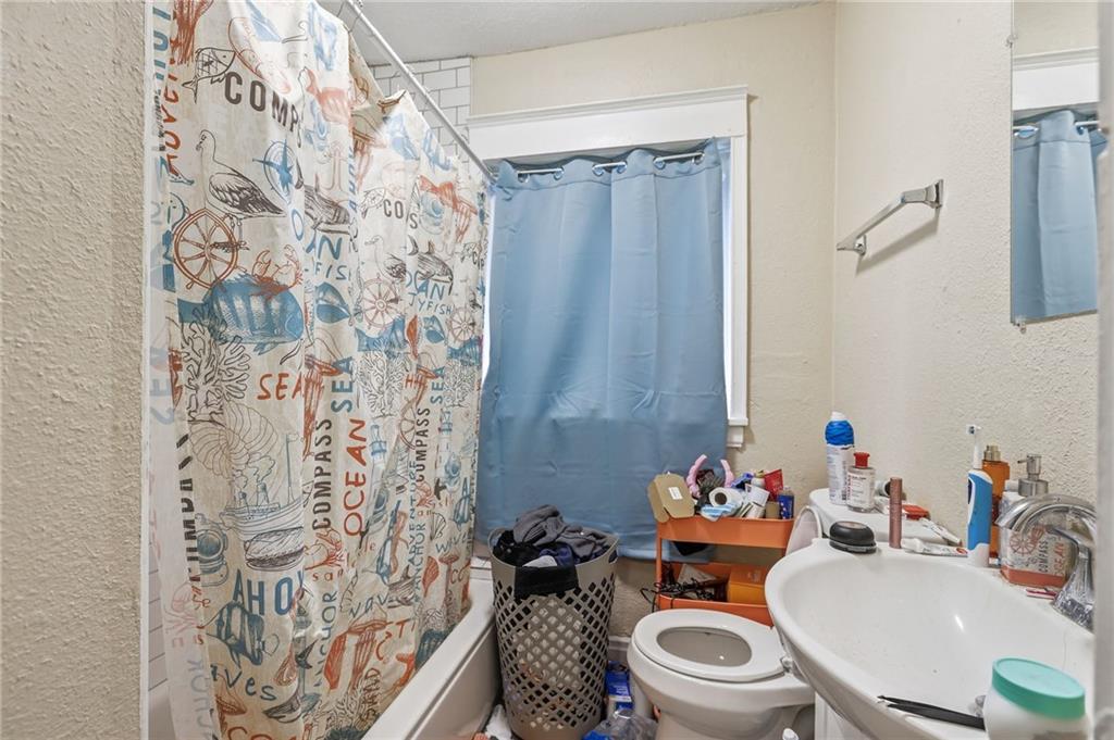 16 W 37th Street Property Photo 20