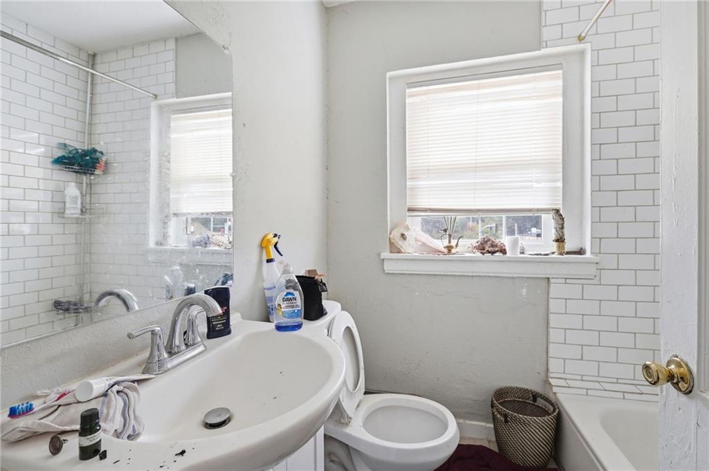 16 W 37th Street Property Photo 25