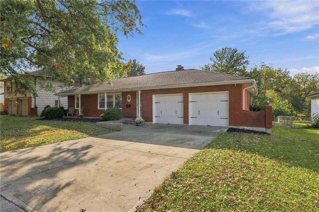 8528 Maywood Avenue Property Photo 3